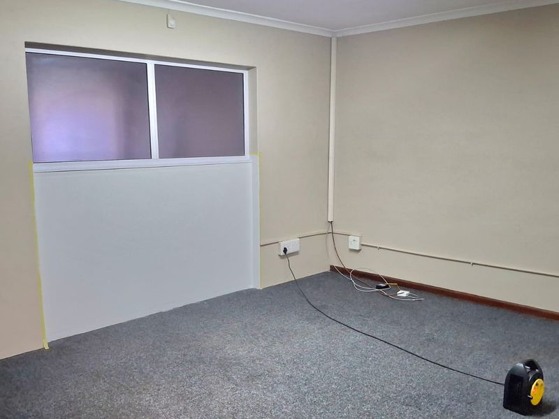411m2 Warehouse Space to Let in Montague Gardens - Photo 8