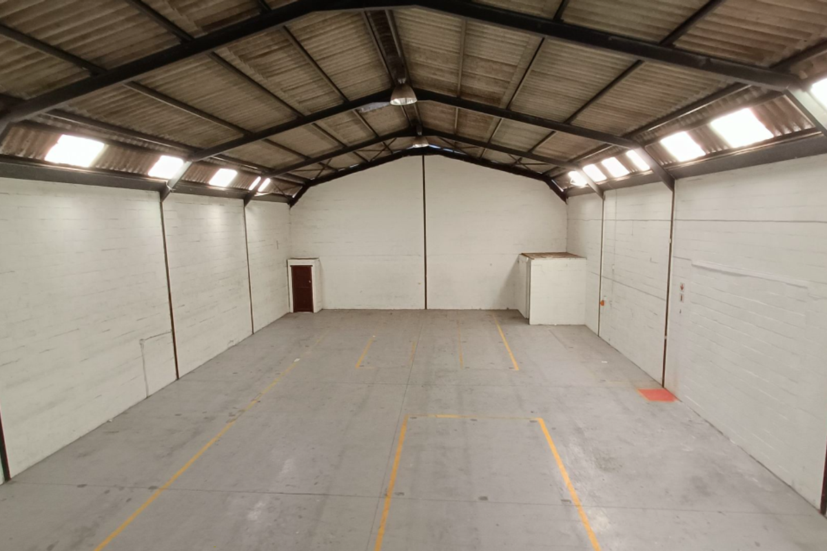 411m2 Warehouse Space to Let in Montague Gardens - Photo 3