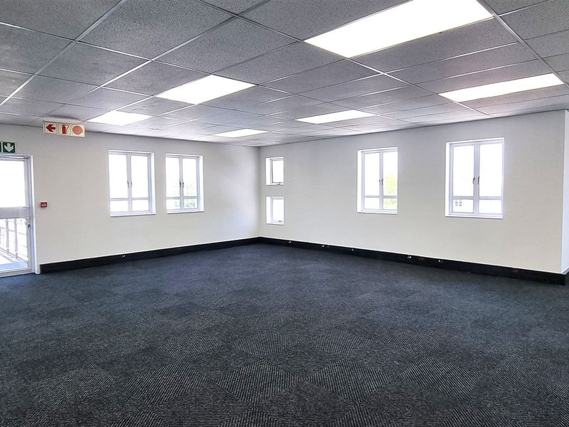 Office space to let in Wedgewood Office Park - Photo 7