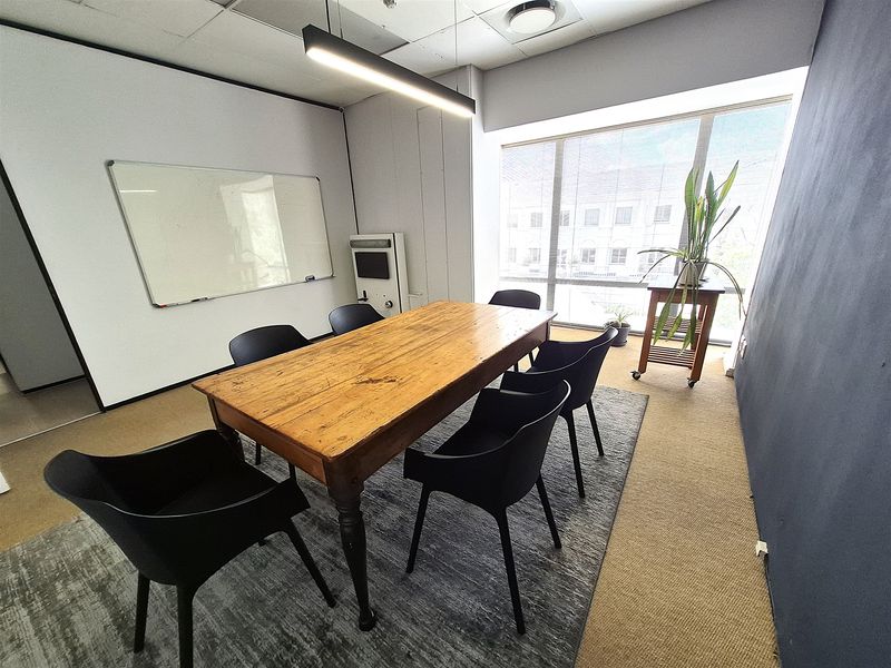 137m2 offices to let in Illovo - Photo 8