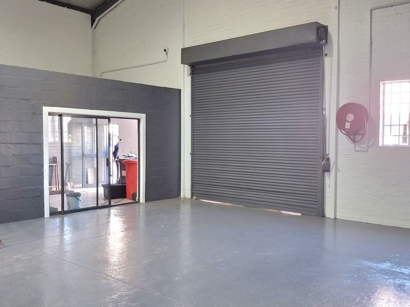 369m2 Warehouse Space to Let n Montague Gardens with High Visibility - Photo 10