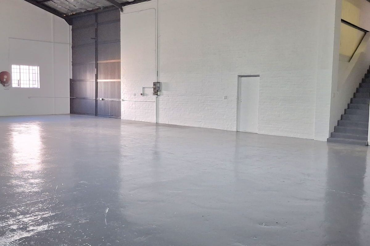 369m2 Warehouse Space to Let n Montague Gardens with High Visibility - Photo 5