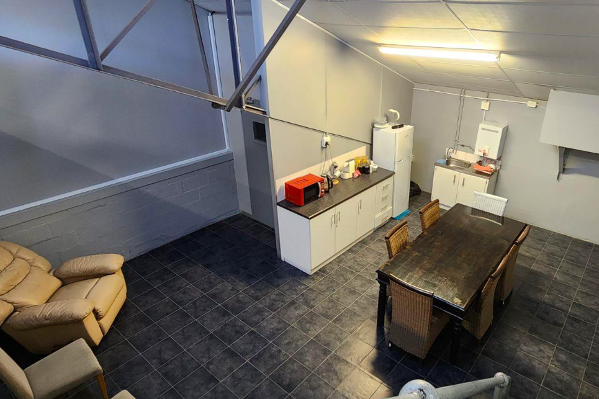 1054m2 Warehouse to Let in Atlas Gardens Milnerton - Photo 5