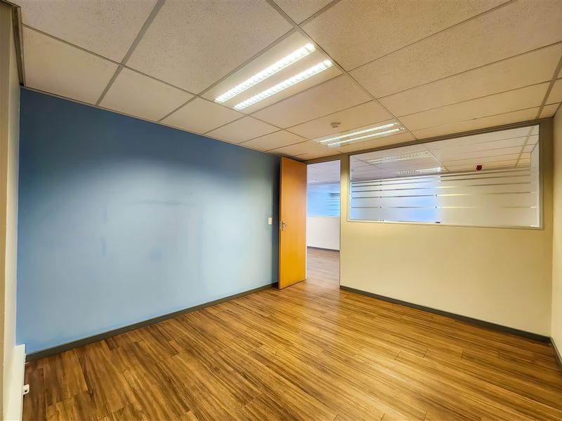 216m2 Office to Let in Constantia Office Park - Photo 9