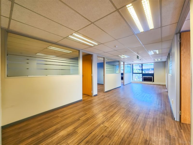216m2 Office to Let in Constantia Office Park - Photo 4