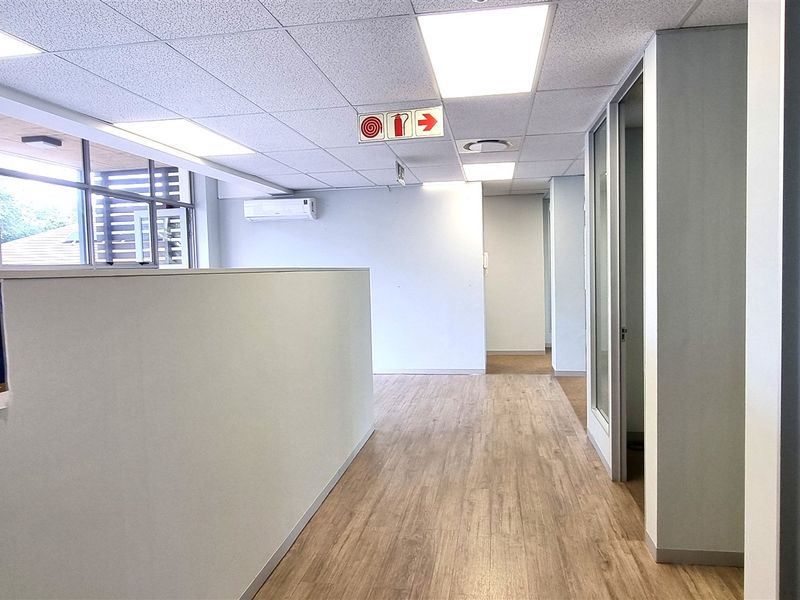 Office space to let in SOLEIL building Lyme Park - Photo 3