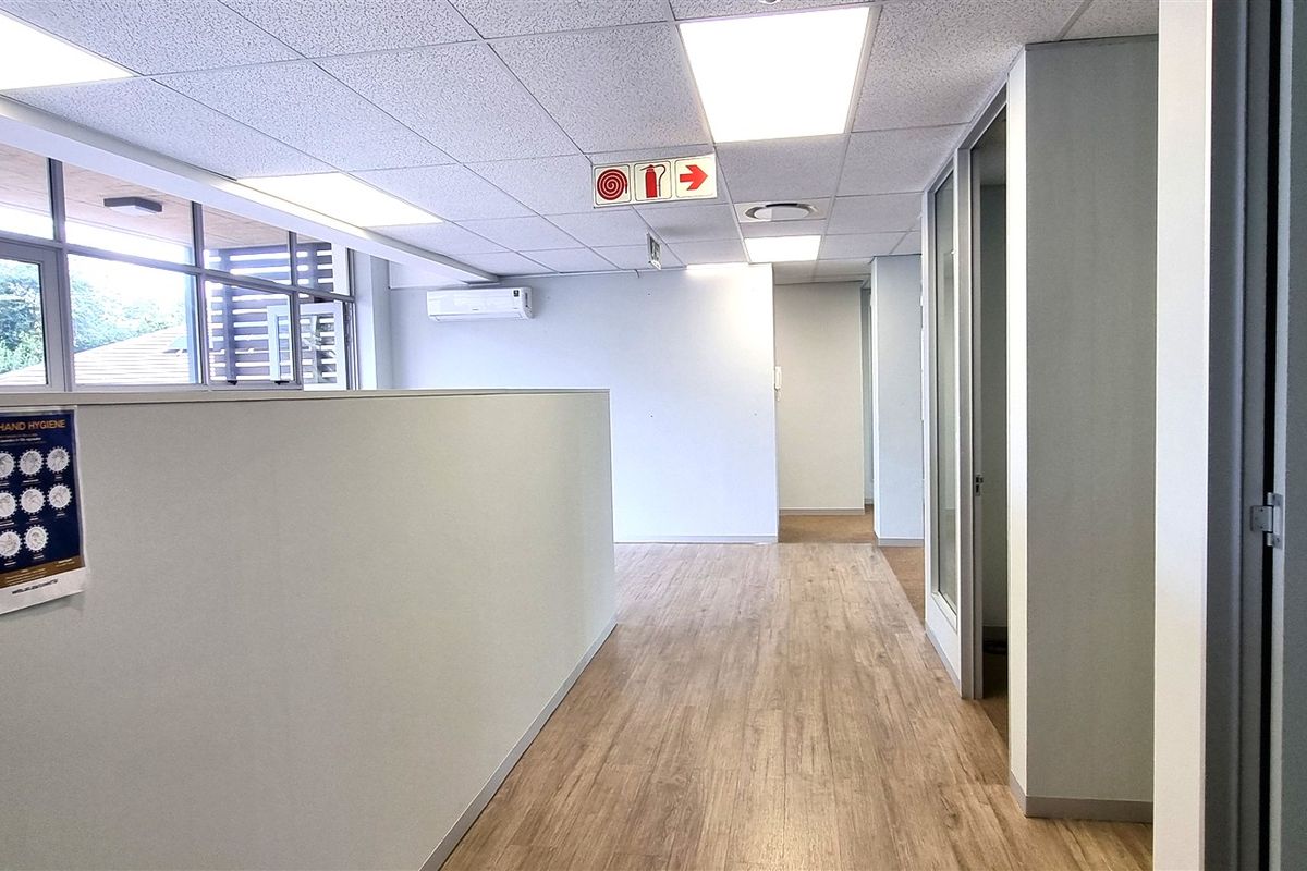 Office space to let in SOLEIL building Lyme Park - Photo 3
