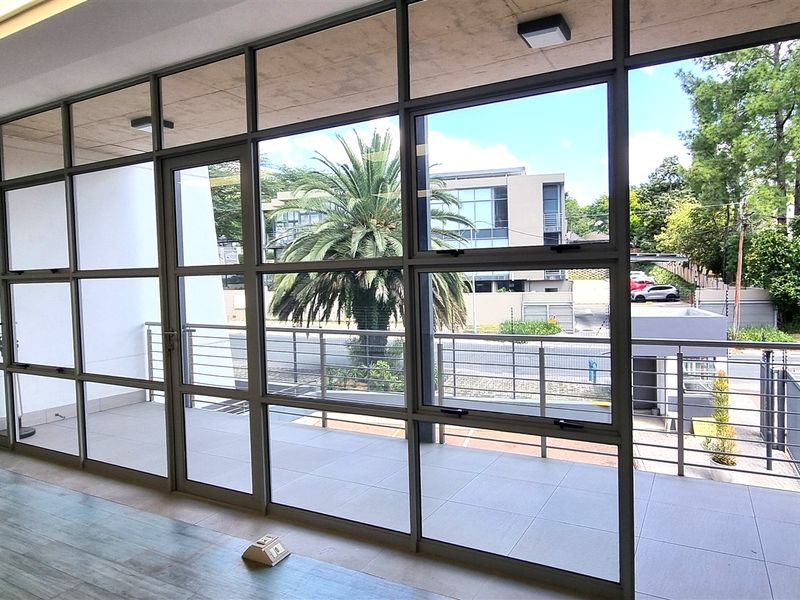 Office space to let in SOLEIL building Lyme Park - Photo 5