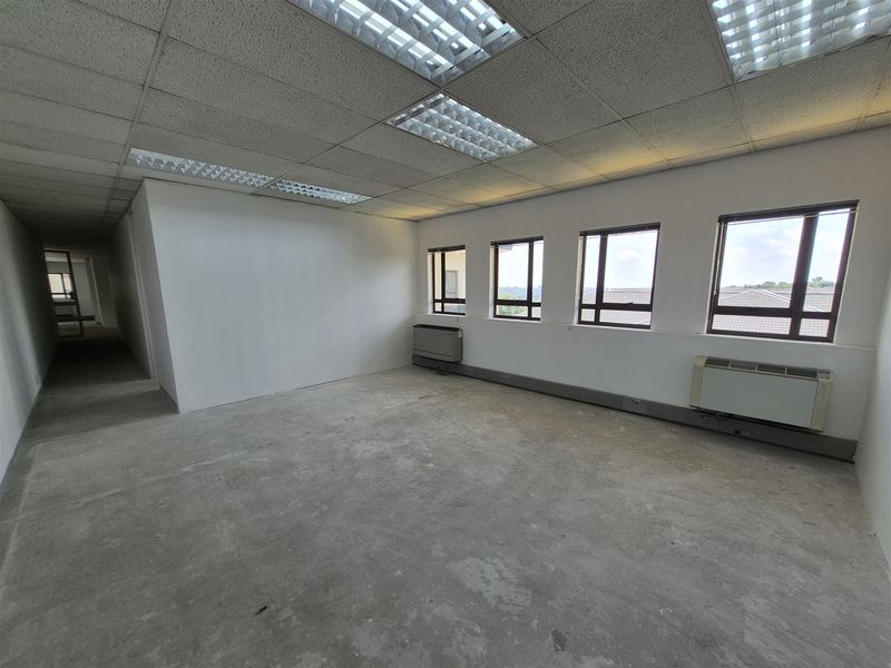 321.34m2 Office to let in Hyde Park - Johannesburg - Photo 2
