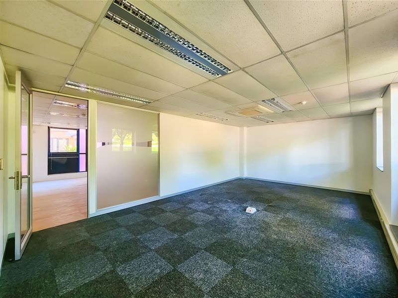 331m2 Office to Let in Constantia Office Park - Photo 6