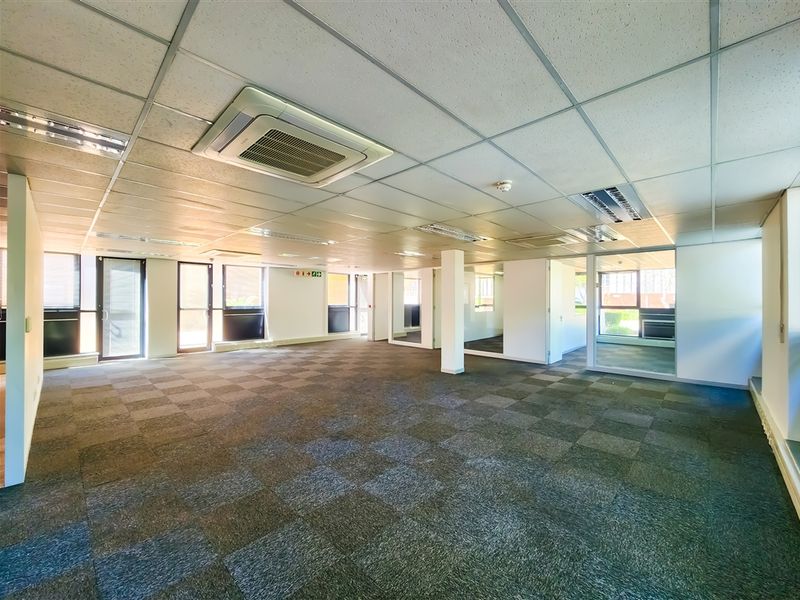 331m2 Office to Let in Constantia Office Park - Photo 9
