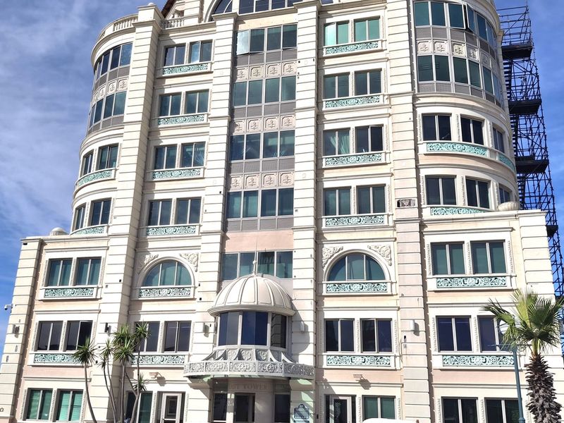 147m2 Office Space To Let in Canal Walk Century City - Photo 1