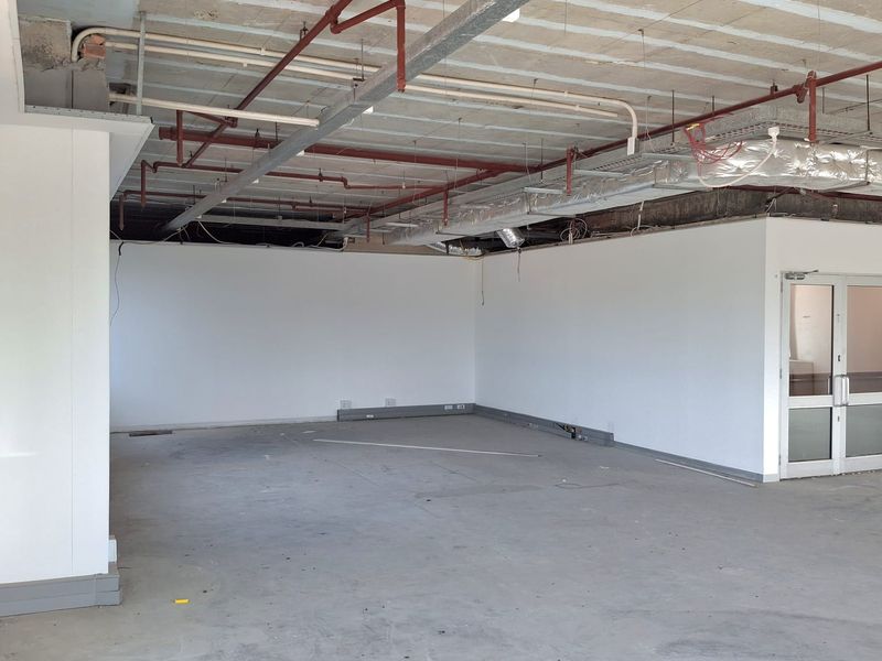 147m2 Office Space To Let in Canal Walk Century City - Photo 10