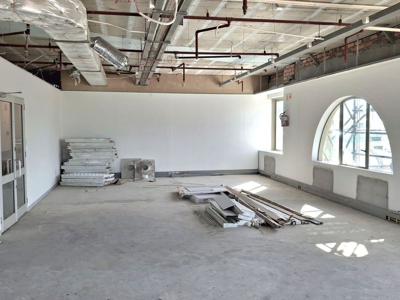 147m2 Office Space To Let in Canal Walk Century City - Photo 9