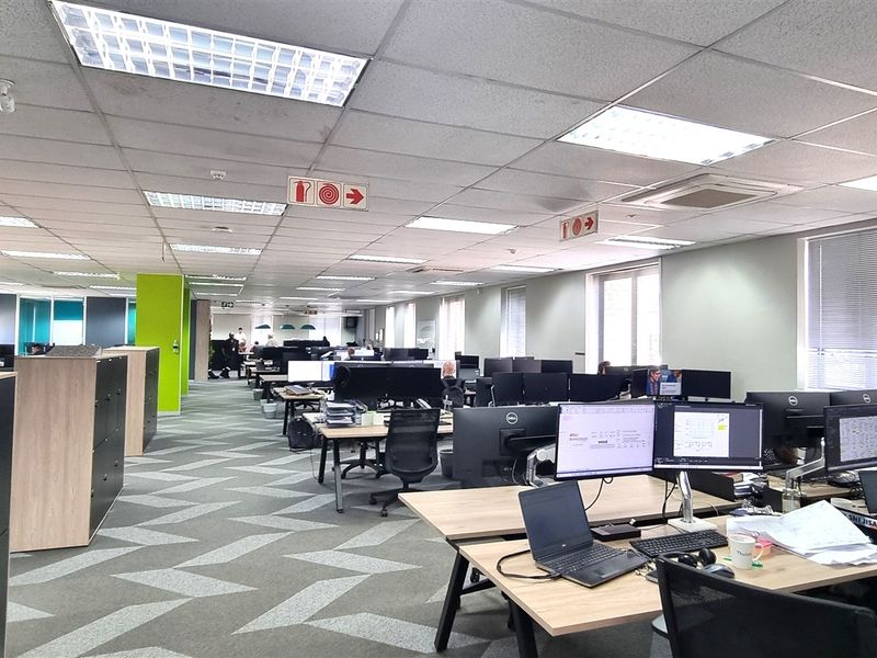 Freestanding building to let in Silver Stream Office Park - Photo 8