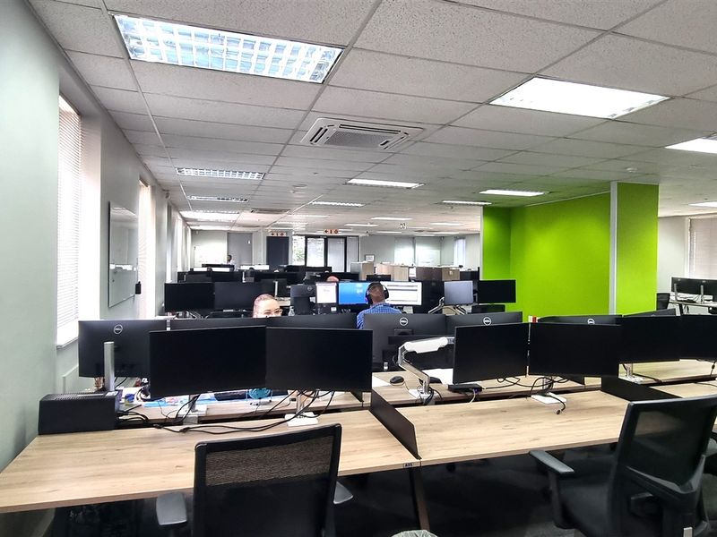 Freestanding building to let in Silver Stream Office Park - Photo 9