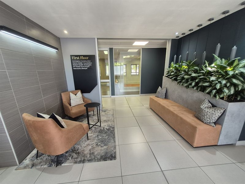 69.33m2 Office to let in Hyde Park Lane - Photo 2