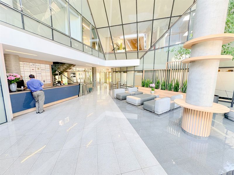 217m2 office space to let in Rosebank - Photo 3