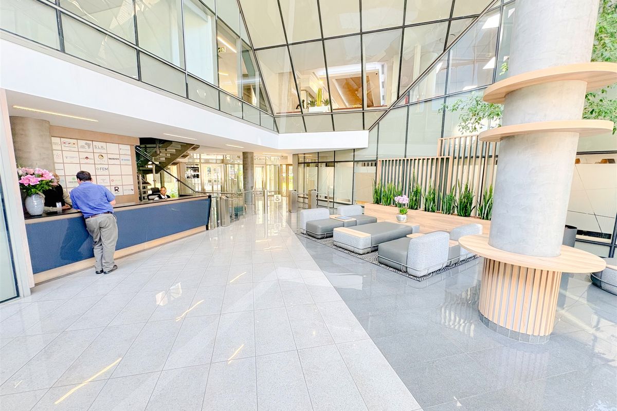 217m2 office space to let in Rosebank - Photo 3