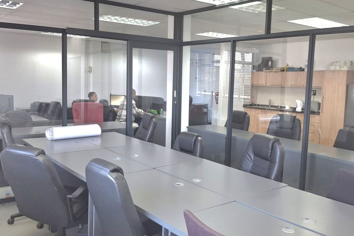 110m2 Office Space available at Millennium Business Parks Century City - Photo 4