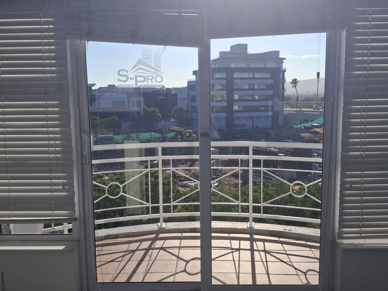 94m2 Loft Style Office Space to Let in Century Square Century City - Photo 9