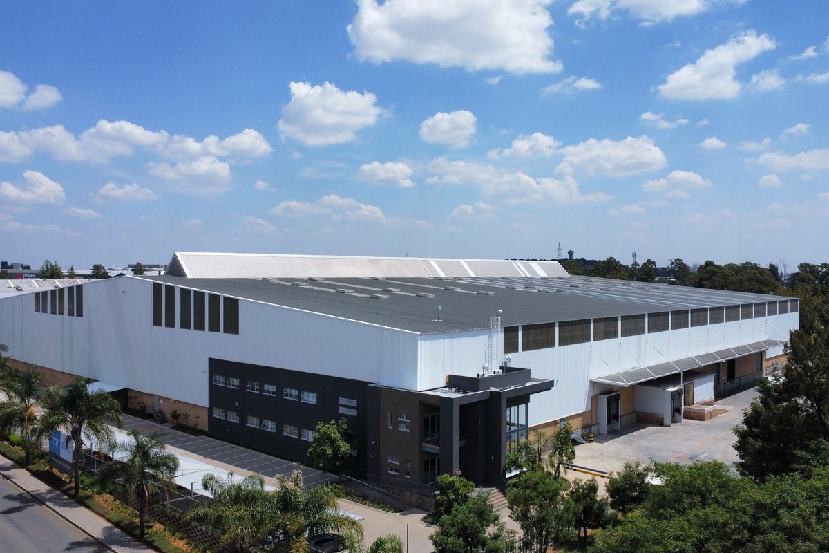 Warehouse to let in Tunney - Photo 2