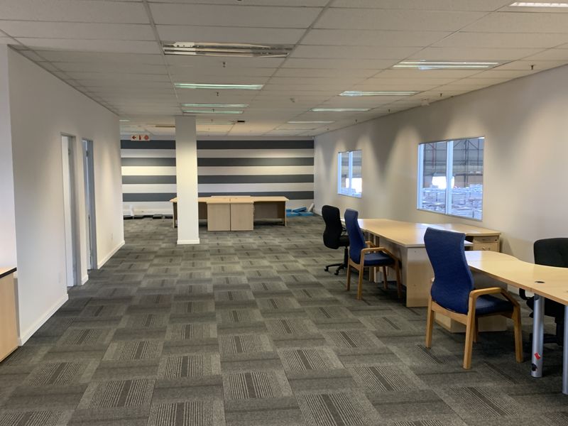 Warehouse to let in Tunney - Photo 10