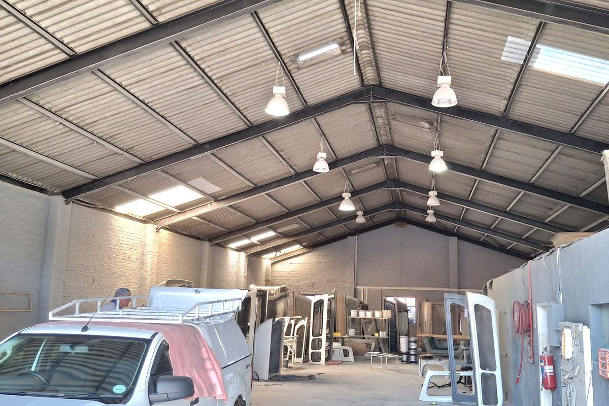 Sought-after 586m2 Warehouse to Let in Montague Gardens - Photo 4