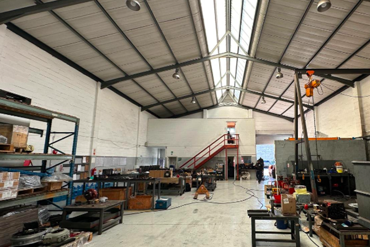 654m2 Warehouse to Let in Montague Gardens - Photo 4