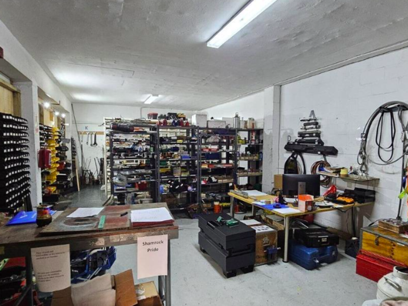 654m2 Warehouse to Let in Montague Gardens - Photo 8