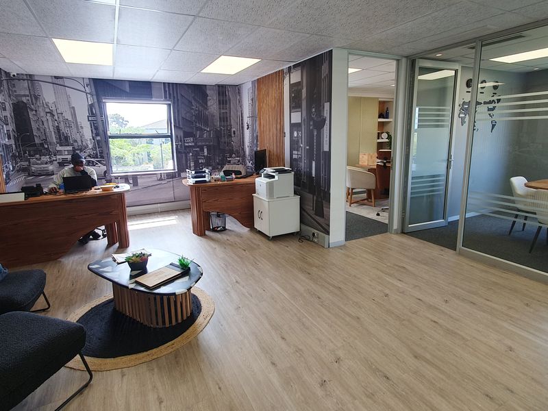 A GRADE OFFICE | TO LET | GREENFORD OFFICE ESTATE - Photo 3