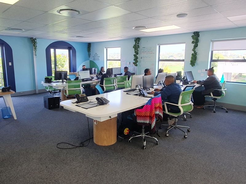 A-GRADE OFFICE | TO LET | GREENFORD OFFICE ESTATE - Photo 6