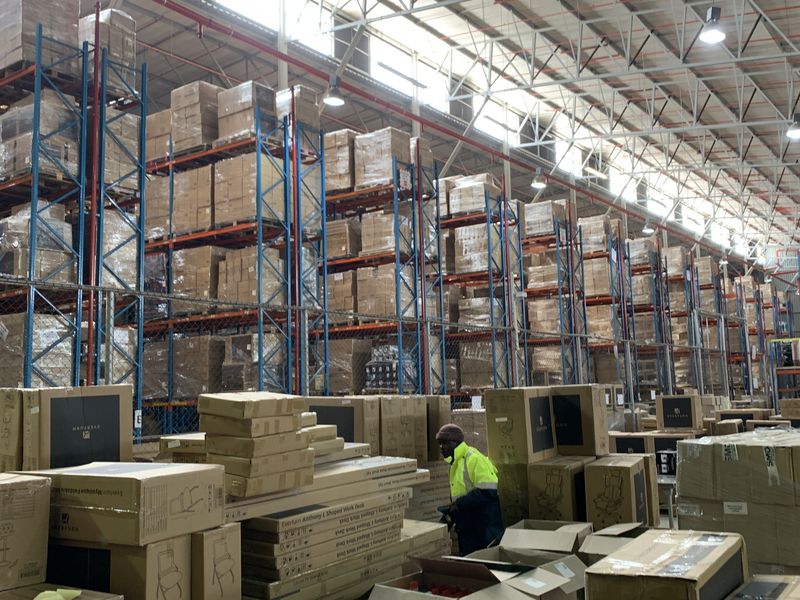 Industrial facility to let in Linbro Park - Photo 10