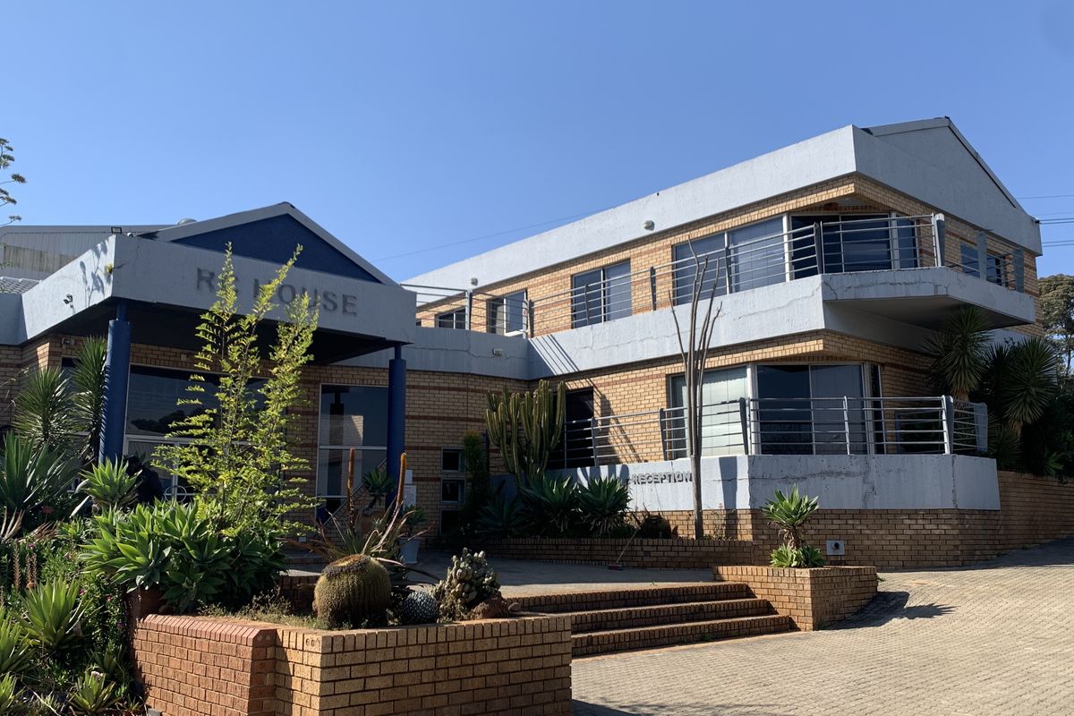 Warehouse to let in Meadowdale - Photo 4