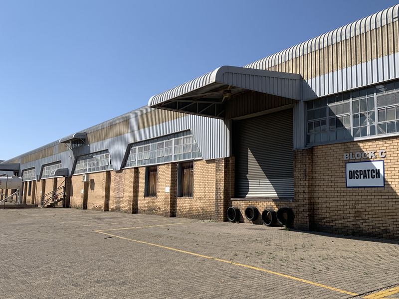 Warehouse to let in Meadowdale - Photo 3