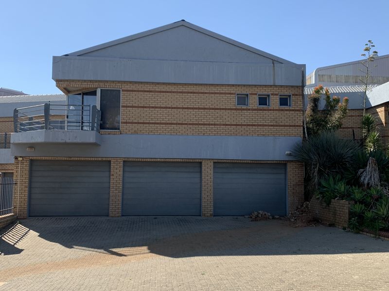 Warehouse to let in Meadowdale - Photo 2