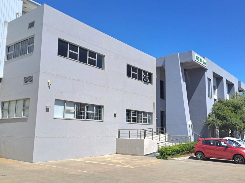 2823m2 Industrial Warehouse to Let in Montague Gardens - Photo 3