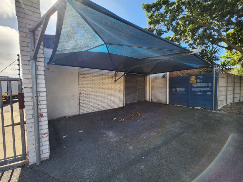 LARGE RETAIL SPACE | TO LET | CLAREMONT - Photo 3