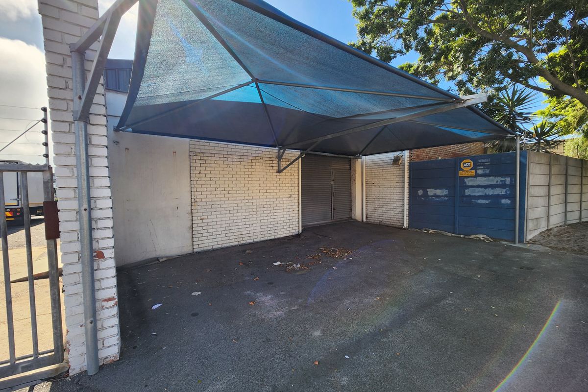 LARGE RETAIL SPACE | TO LET | CLAREMONT - Photo 3