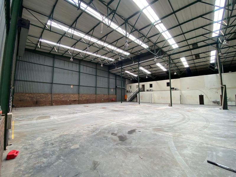 Modern Industrial Unit To Let in Alphen Square West, Randjespark, Midrand - Photo 8