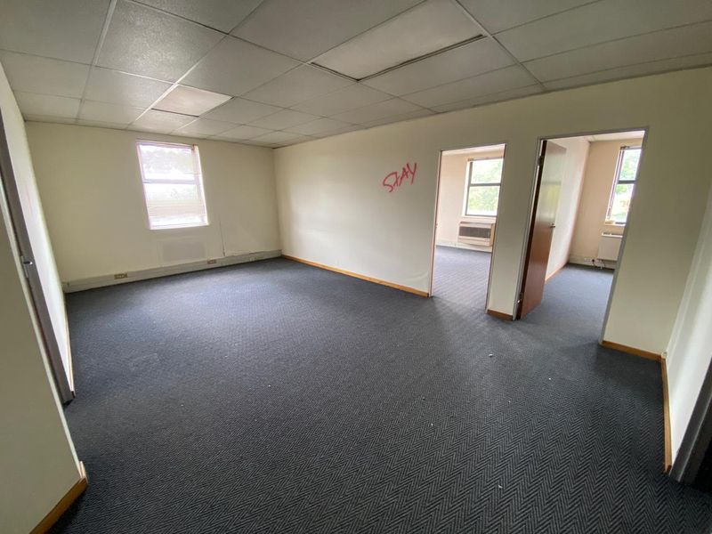 Modern Industrial Unit To Let in Alphen Square West, Randjespark, Midrand - Photo 3