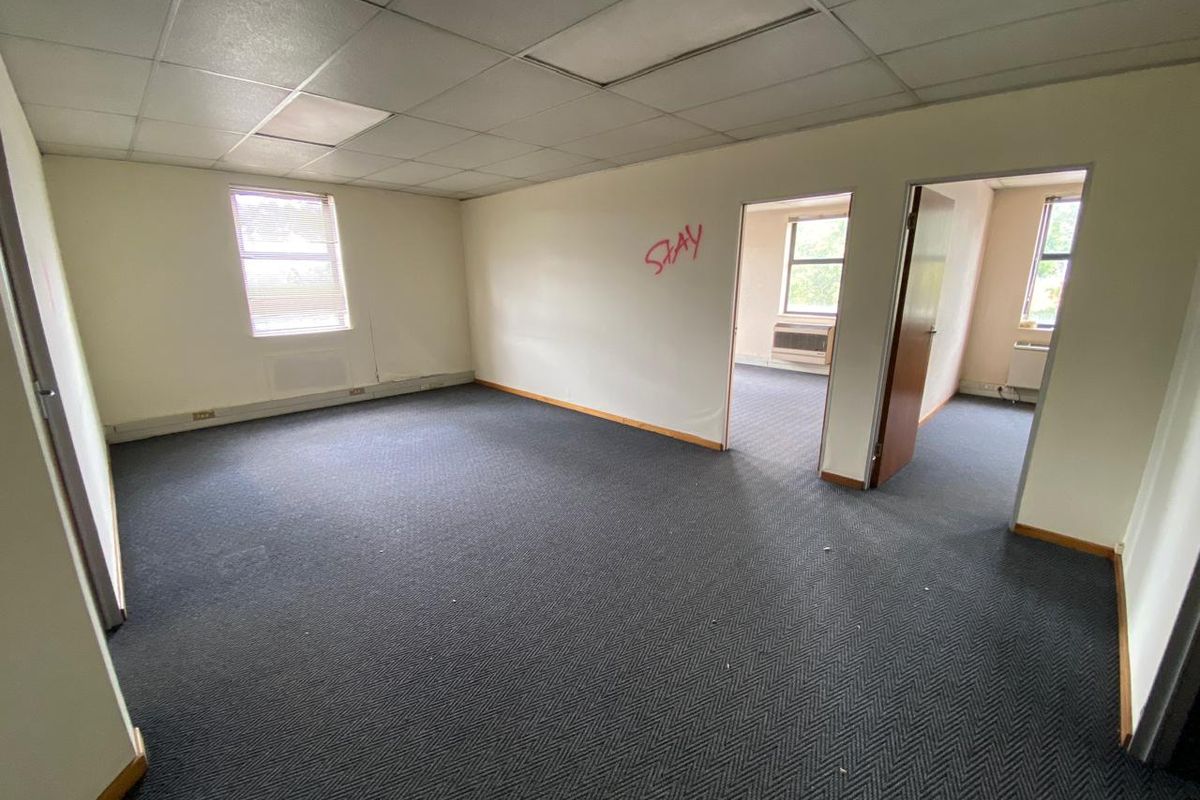 Modern Industrial Unit To Let in Alphen Square West, Randjespark, Midrand - Photo 3