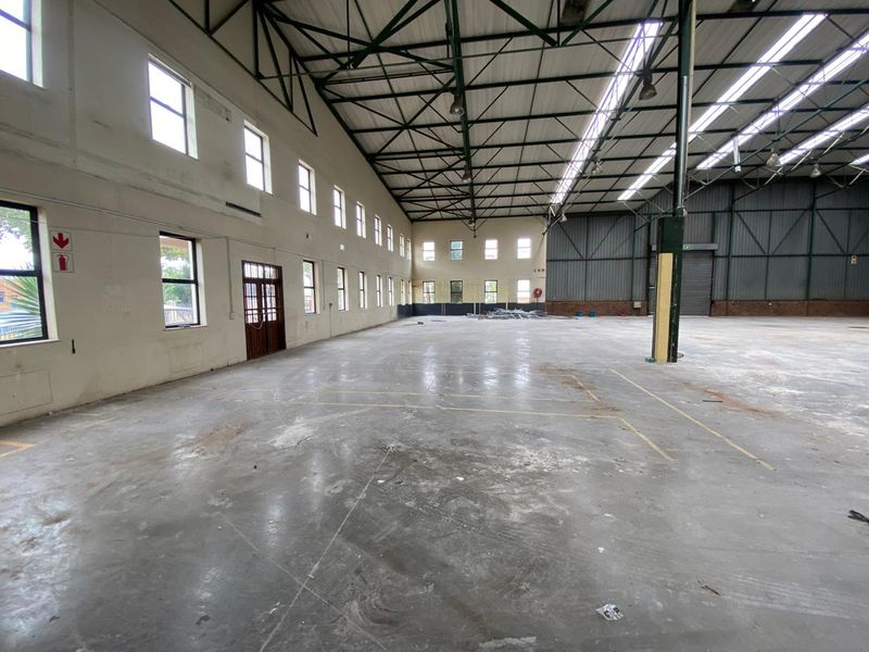 Modern Industrial Unit To Let in Alphen Square West, Randjespark, Midrand - Photo 9