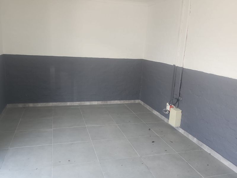 Warehouse To Let in Riverside – Ideal for Light Industrial Use - Photo 7