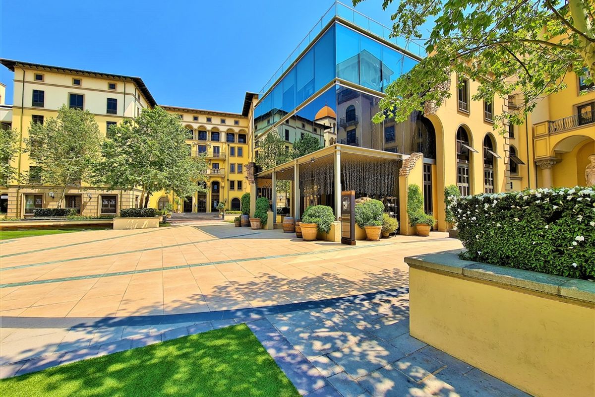 124m2 Office to Let in The Pivot - Photo 2