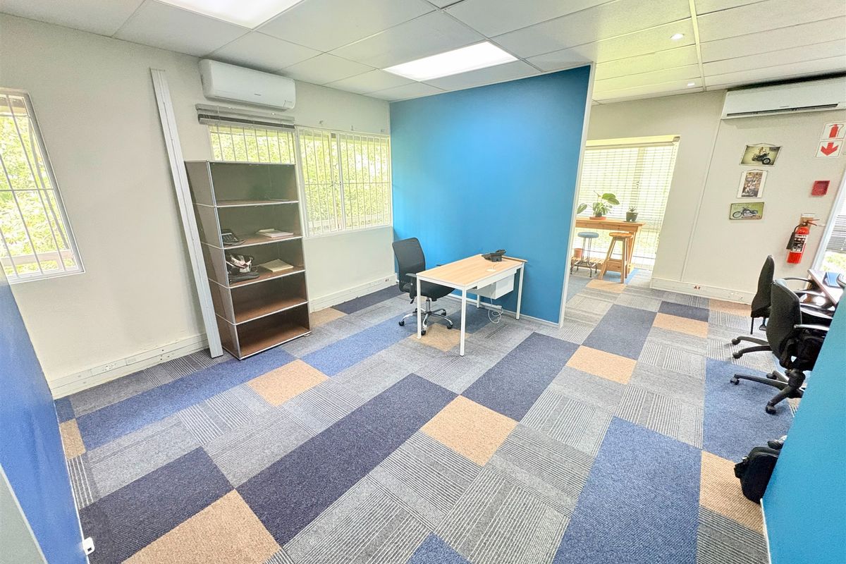 Office building to let in Bedfordview - Photo 5