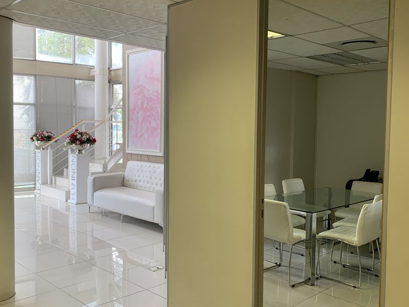 Warehouse to let in Linbro Park - Photo 9