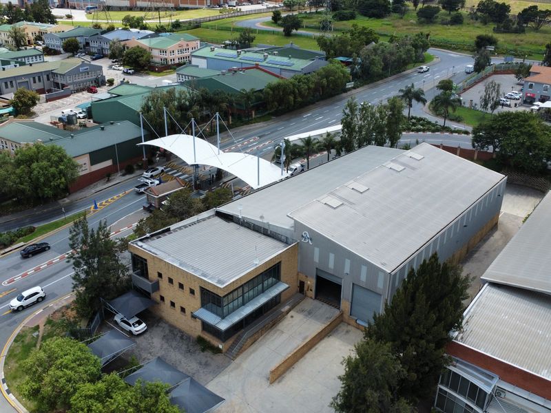 Warehouse to let in Linbro Park - Photo 2