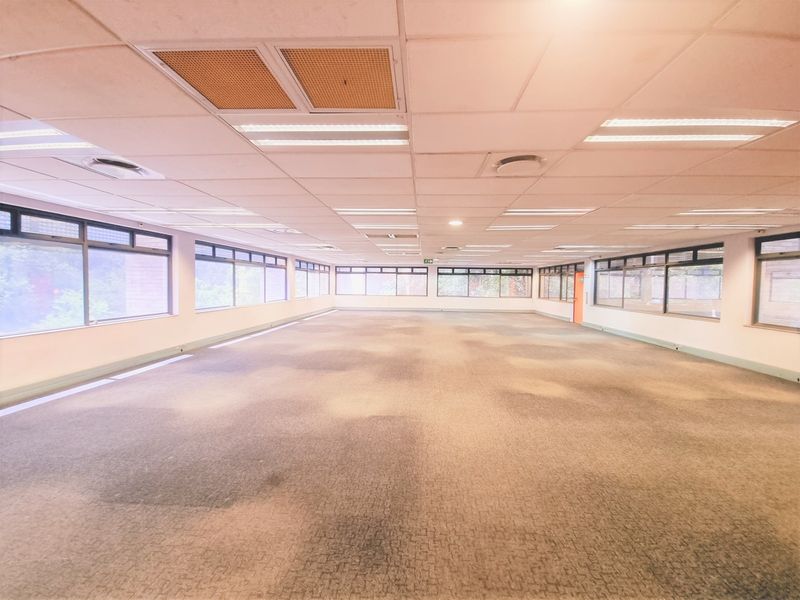 Freestanding Office Building to let in Healthcare Park - Photo 7