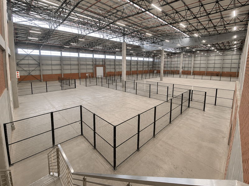Industrial Warehouse to Let in Central Point, Samrand - Photo 2